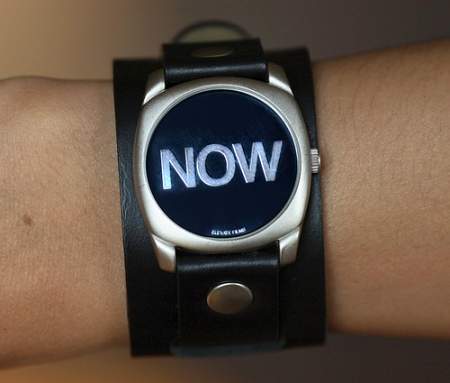 Neue Uhr: NOW